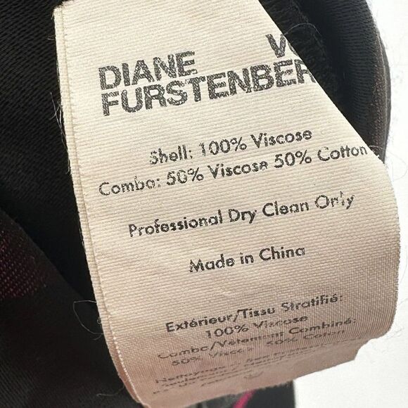 Diane Von Furstenberg Jumpsuit Size 6 Striped Sleeveless Ankle Wide Leg V Neck - Picture 9 of 9